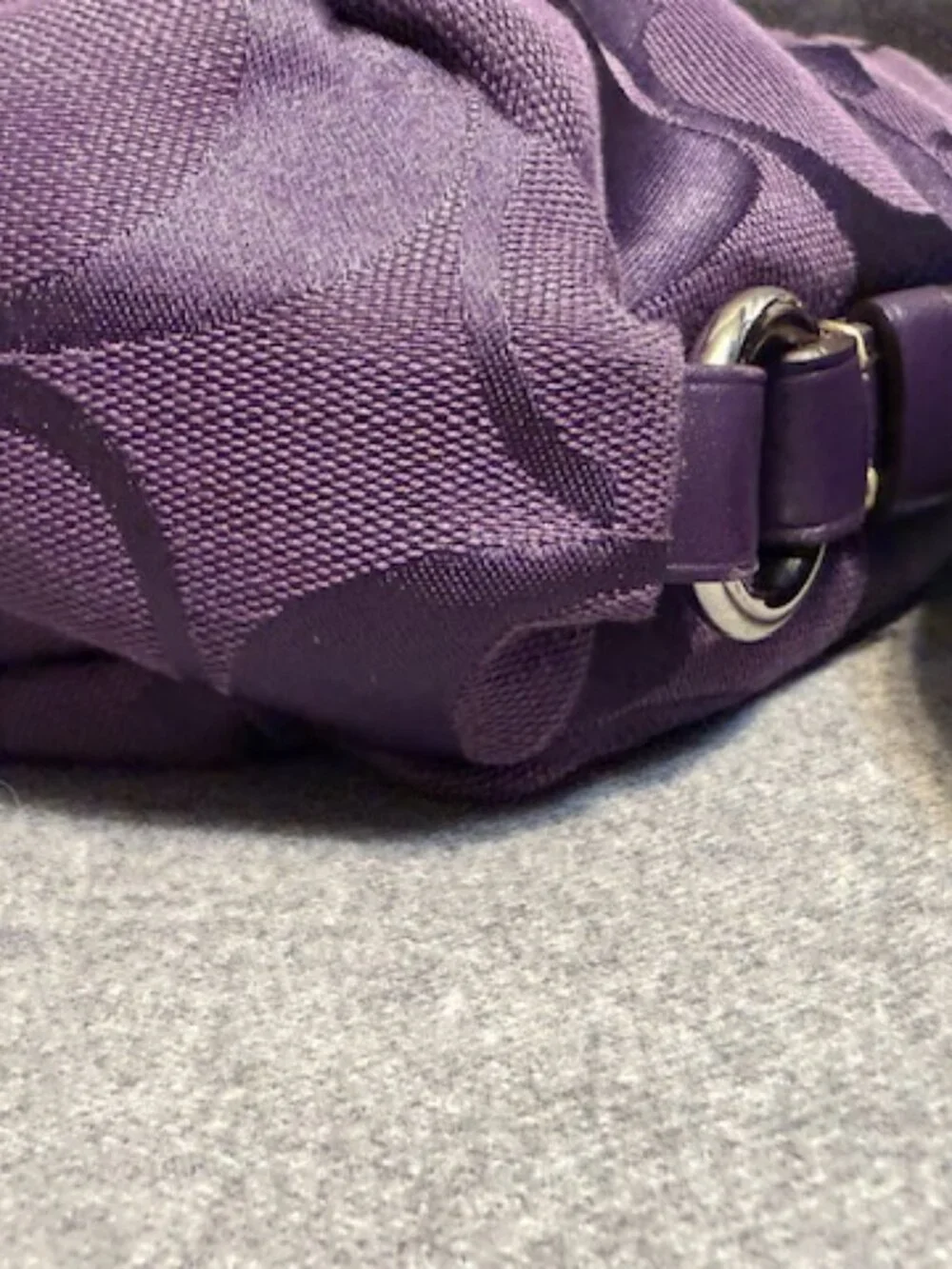 COACH purse - gorgeous and in excellent condition! - Picture 10 of 16